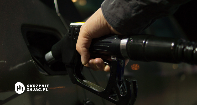 Zła benzyna i pomyłka przy tankowaniu – co zrobić?